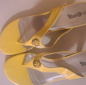 Dreams Yellow Patent Heels